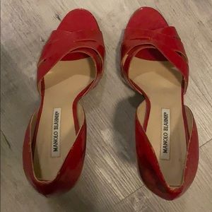 These shoes have been worn but r in great shape